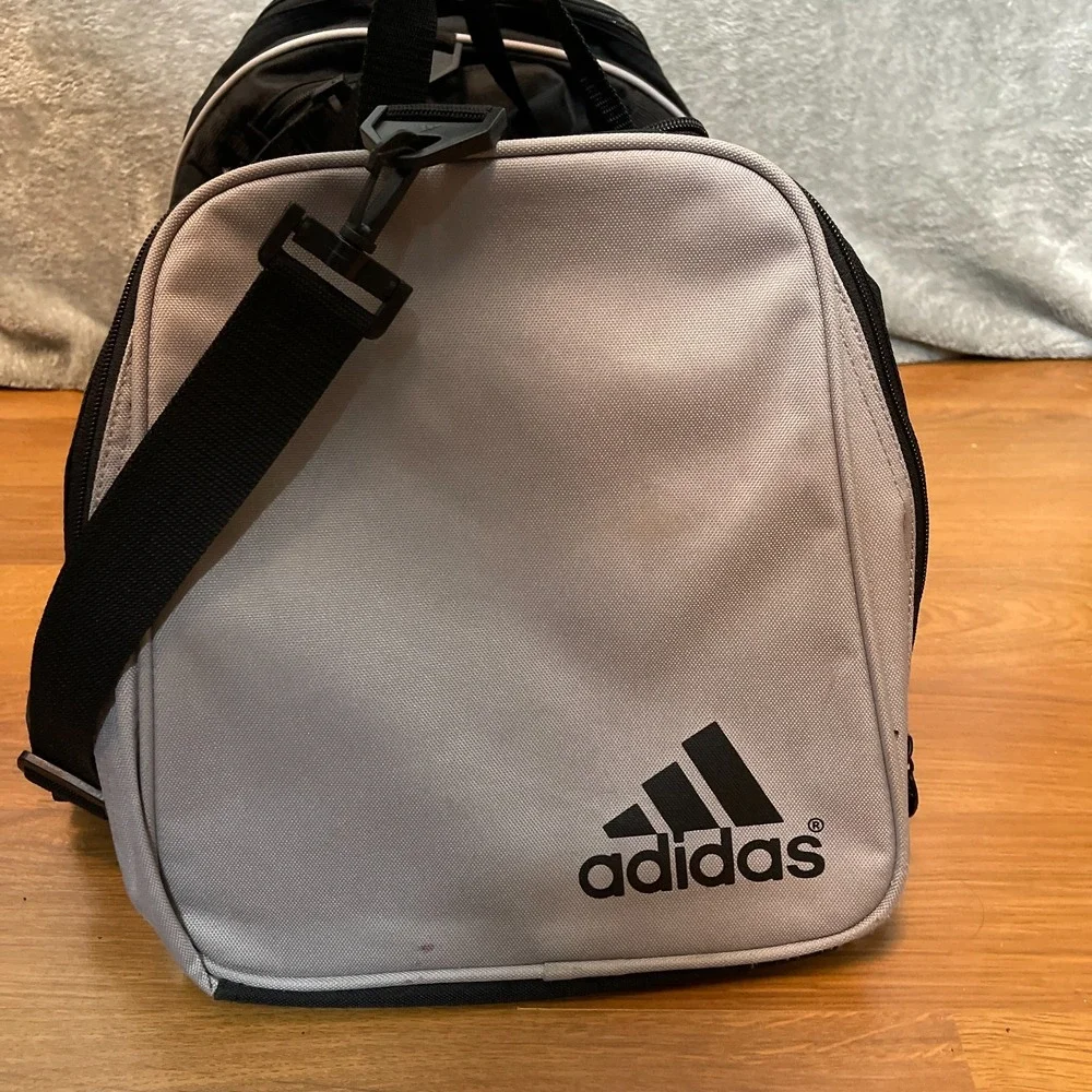 Adidas Men Defender 3 Stripes Gym Training Duffel Bag Padded Carry Handles Black